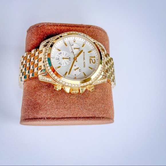 MK watch - Picture 3 of 5